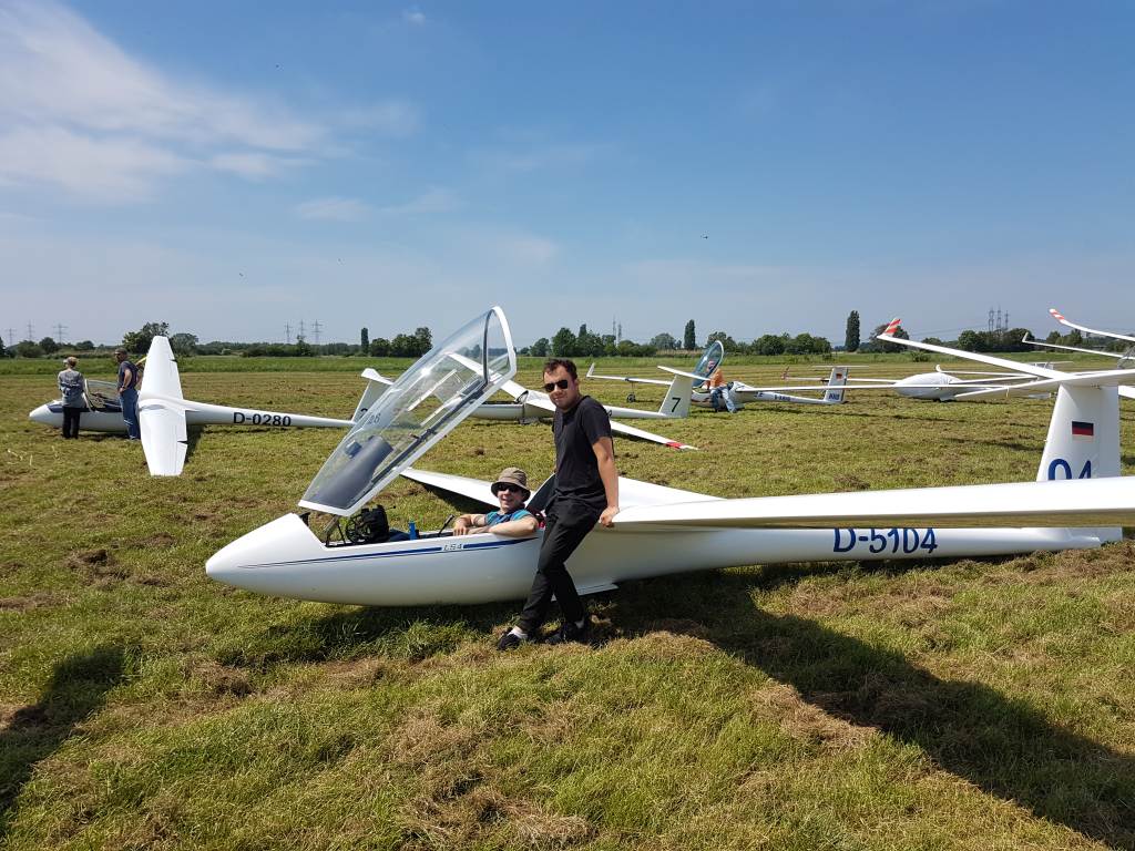 Langenselbolder Piloten erfolgreich beim 40.Internationalen Segelflugwettbewerb in Hockenheim