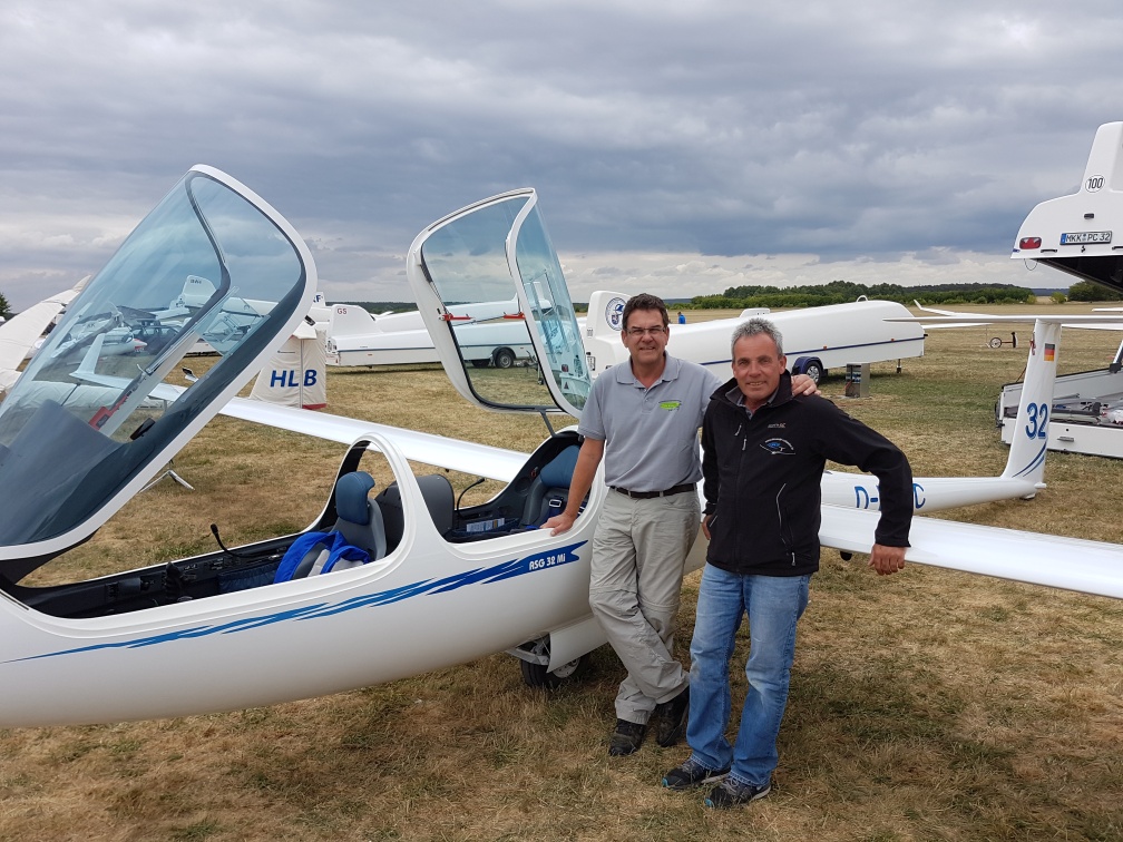 Stefan Schreyer vom Aero-Club Langenselbold ist Deutscher Meister in der Doppelsitzerklasse